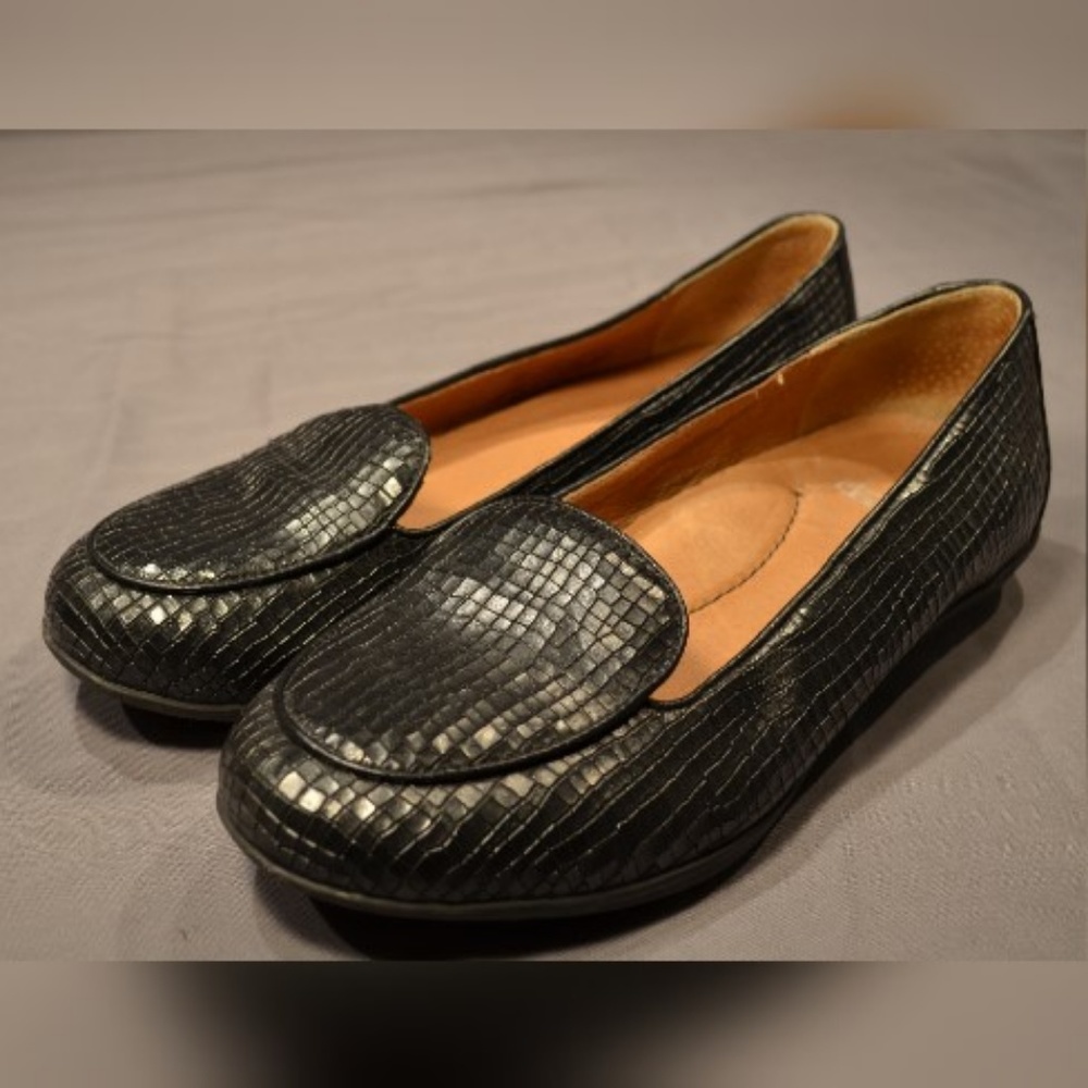 DANSKO Leather Flats Loafer Womens Eu 37, US 8.5/9